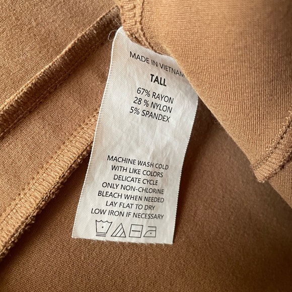 Quince Ultra-Stretch Ponte Straight Leg
Pants in Roasted Pecan w/ 32” inseam - Picture 7 of 7